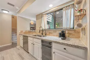 16570 Space Center Blvd, Houston, TX 77058 - Photo 11