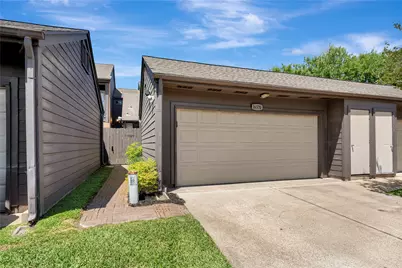 16570 Space Center Boulevard, Houston, TX 77058 - Photo 31