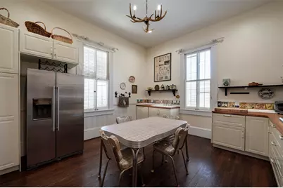 2622 Ursuline Street, Galveston, TX 77550 - Photo 9