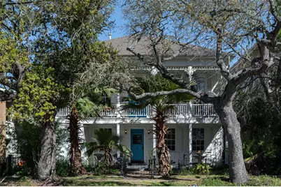 2622 Ursuline Street, Galveston, TX 77550 - Photo 3
