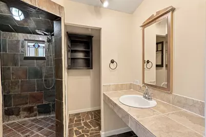 4505 Larch Lane #C, Bellaire, TX 77401 - Photo 11