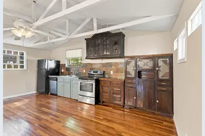 4505 Larch Lane #C, Bellaire, TX 77401 - Photo 3