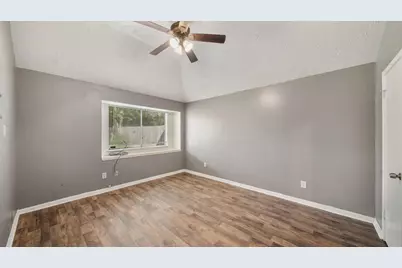 2012 Sandy Knoll Drive, Missouri City, TX 77489 - Photo 11