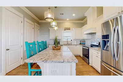 1969 Avenue J, Crystal Beach, TX 77650 - Photo 13
