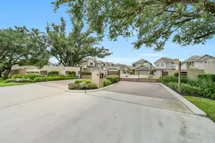 1910 Barrel Oak Dr, Houston, TX 77080 - Photo 27