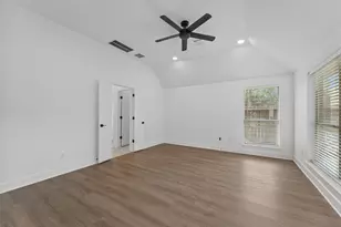 11 Davis Cottage Ct, The Woodlands, TX 77385 - Photo 13