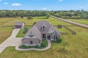9600 Shadow Creek Trail NW, Hearne, TX 77859 - Photo 41