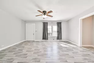 1021 Maple St, La Marque, TX 77568 - Photo 3