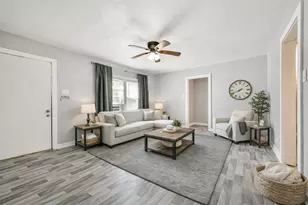 1021 Maple St, La Marque, TX 77568 - Photo 1