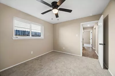 9807 Sparrow Street, La Porte, TX 77571 - Photo 23