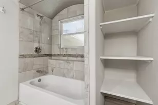 1703 Ovid St, Houston, TX 77007 - Photo 27