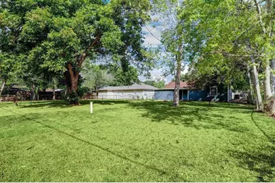 1236 San Felipe Street, Angleton, TX 77515 - Photo 11