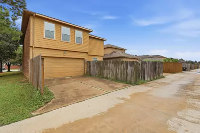 8243 Gran Villa Drive, Cypress, TX 77433 - Photo 15