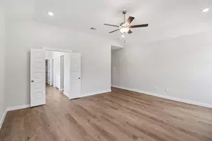 740 Barton Place Dr, Cleveland, TX 77327 - Photo 17