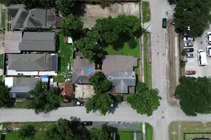 1502 Lee St, Houston, TX 77009 - Photo 9