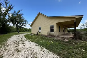 4680 County Rd 611, Angleton, TX 77515 - Photo 7