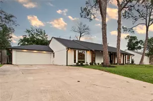 1911 Briarmead Dr, Houston, TX 77057 - Photo 41