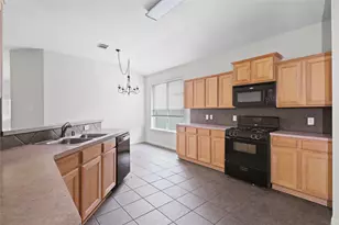 31627 Forest Oak Park Ct, Conroe, TX 77385 - Photo 13