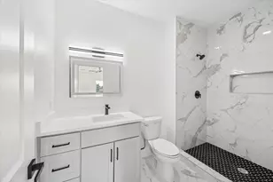 7222 Philibert Ln, Houston, TX 77028 - Photo 17