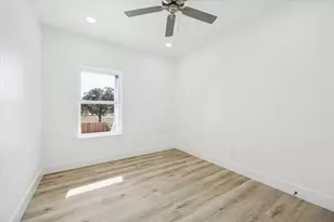 7222 Philibert Ln, Houston, TX 77028 - Photo 19