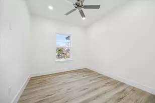 7222 Philibert Ln, Houston, TX 77028 - Photo 15