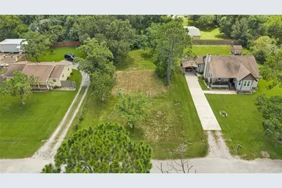 6519 Pinecrest Drive, Hitchcock, TX 77563 - Photo 1
