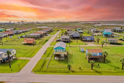 722 Ft Velasco Drive, Freeport, TX 77541 - Photo 1