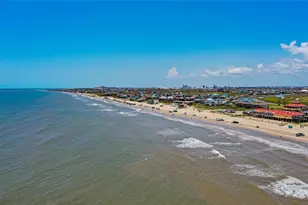 722 Fort Velasco Dr, Freeport, TX 77541 - Photo 19