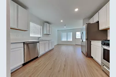 3202 Holly Stokes Way, Conroe, TX 77301 - Photo 9