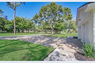 5301 Ryan Acres Drive, Pearland, TX 77584 - Photo 7