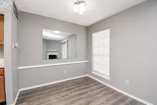 1515 Sandy Springs Rd, Houston, TX 77042 - Photo 9