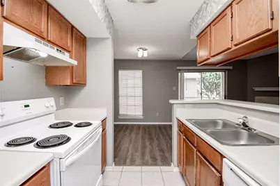 1515 Sandy Springs Road #1006, Houston, TX 77042 - Photo 7