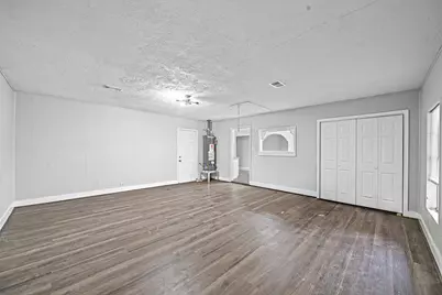 8834 Brackley Lane, Houston, TX 77088 - Photo 9