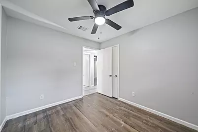 8834 Brackley Lane, Houston, TX 77088 - Photo 11