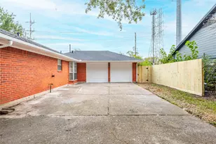 317 W Forrest Ln, Deer Park, TX 77536 - Photo 3