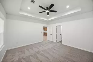 10426 Royal Oaks Dr, Houston, TX 77016 - Photo 11