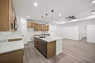 10426 Royal Oaks Drive, Houston, TX 77016 - Photo 9