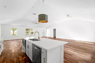 5515 Warm Springs Rd, Houston, TX 77035 - Photo 3