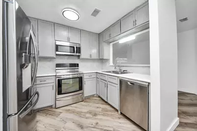 11627 Bowlan Lane, Houston, TX 77035 - Photo 5