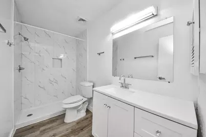 11627 Bowlan Lane, Houston, TX 77035 - Photo 9