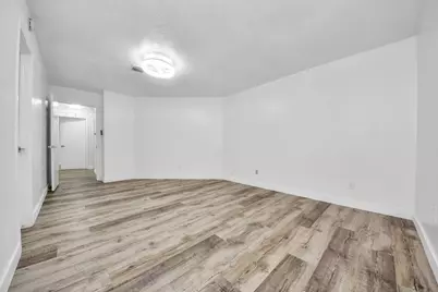 11627 Bowlan Lane, Houston, TX 77035 - Photo 15