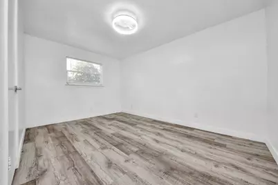11627 Bowlan Lane, Houston, TX 77035 - Photo 11