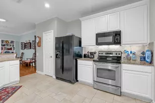 14 Trafalgar Pl, Conroe, TX 77384 - Photo 11