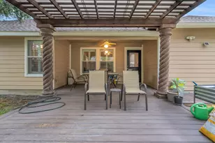 14 Trafalgar Pl, Conroe, TX 77384 - Photo 7