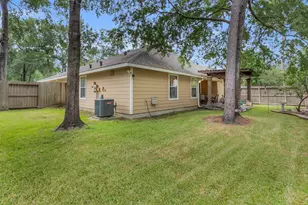 14 Trafalgar Pl, Conroe, TX 77384 - Photo 9