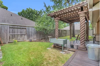 14 Trafalgar Place, Conroe, TX 77384 - Photo 5