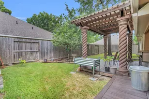 14 Trafalgar Pl, Conroe, TX 77384 - Photo 5