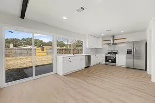 2254 Stillmeadow Dr, Missouri City, TX 77489 - Photo 11