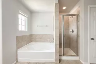 105 Camelot Pl Ct, Conroe, TX 77304 - Photo 23