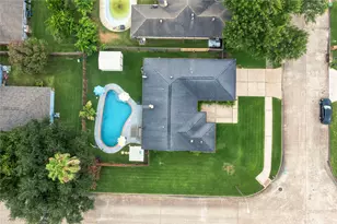 1103 W Brompton Dr, Pearland, TX 77584 - Photo 25